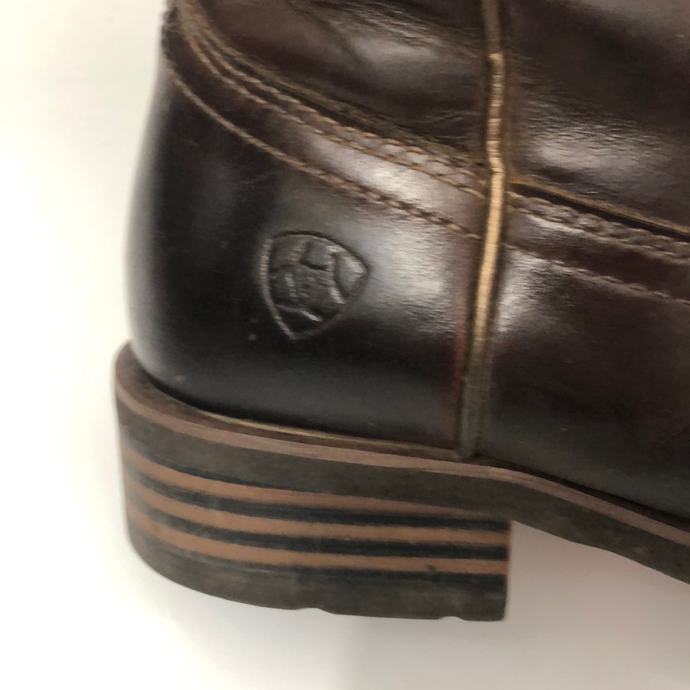 Ariat 5.5 B Brown Leather Cow Girl Boots.